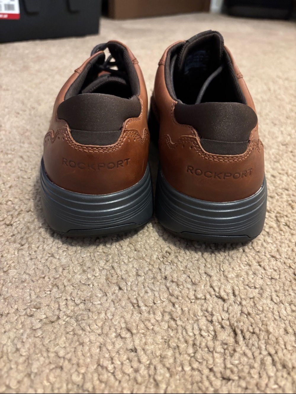 Rockport Men's Cognac Leather Derby Oxfords NWOT - Picture 5 of 7